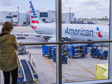  alt="Airlines edge out hotels as largest segment in U.S."  title="Airlines edge out hotels as largest segment in U.S." 